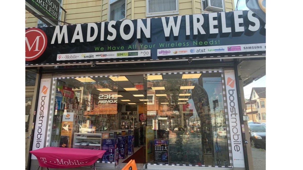 Madison Wireless Mobile Phone Repair photo