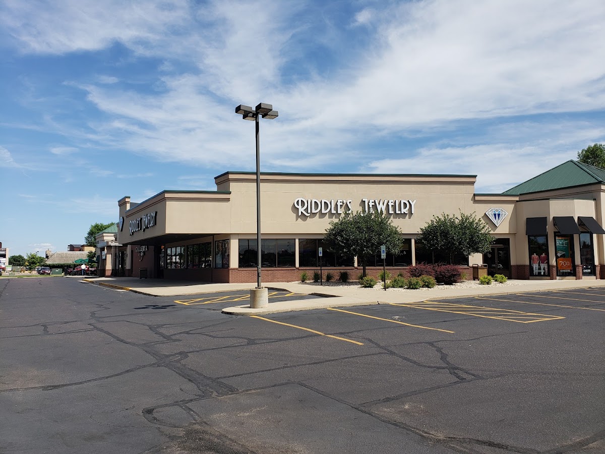 Riddle's Jewelry - Sioux Falls Jewelry Repair photo