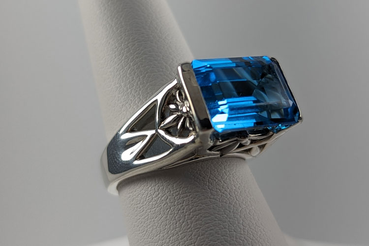 Wayne & Co. Goldsmiths Jewelry Repair Service photo