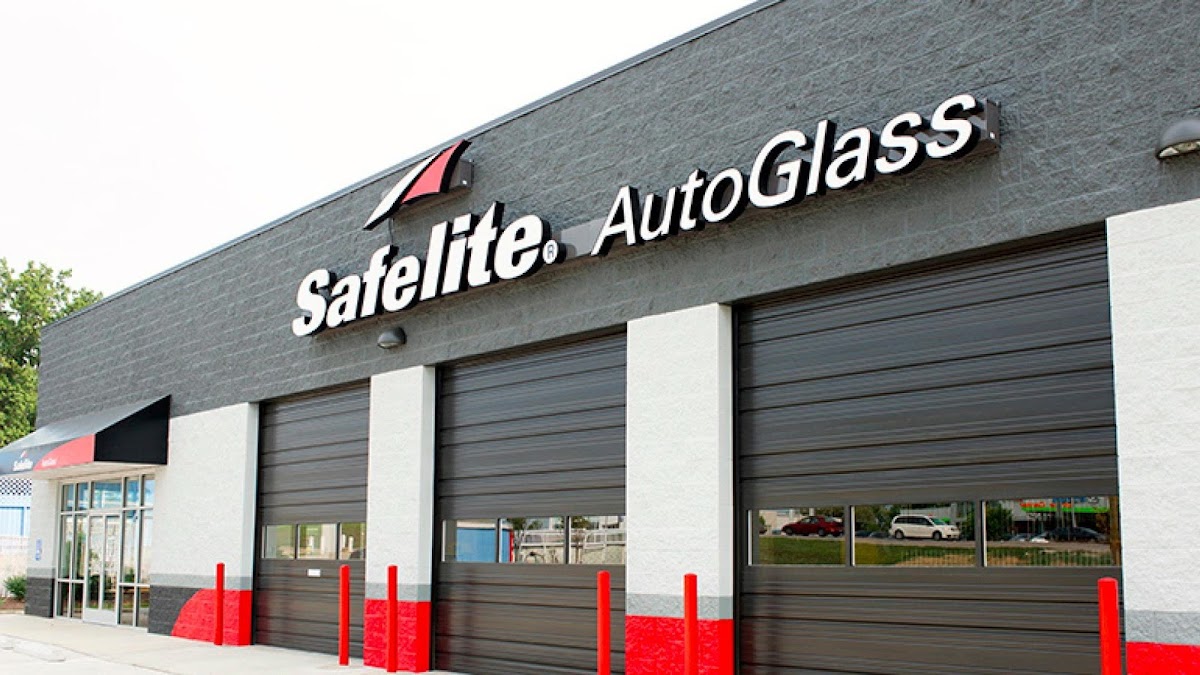 Safelite AutoGlass Glass Repair Service photo