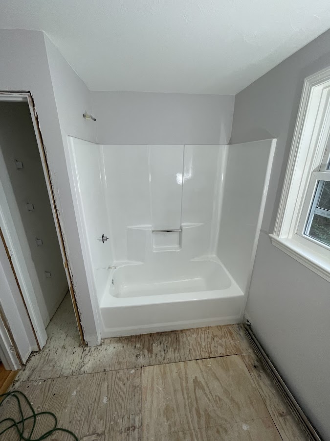 Coastal Tub and Tile Refinishing Bathroom Remodeler photo