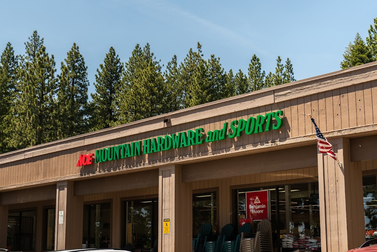 Mountain Hardware and Sports Incline Handyman photo