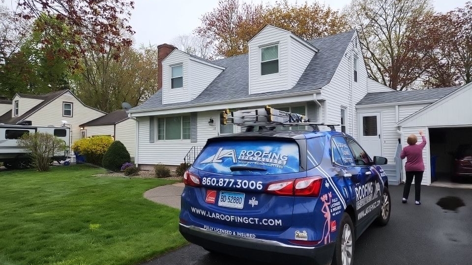 LA ROOFING LLC Roofing Contractor photo