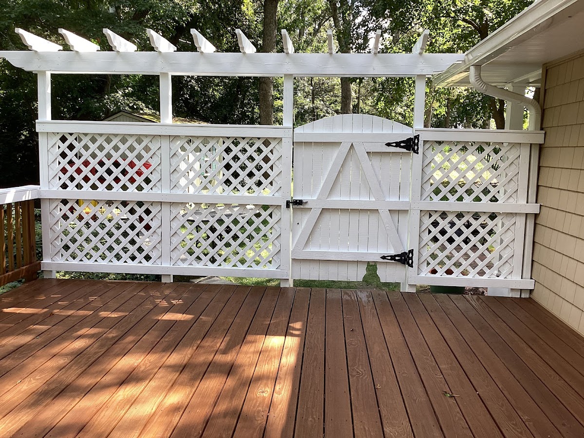 Five Star Deck Services Deck Builder photo