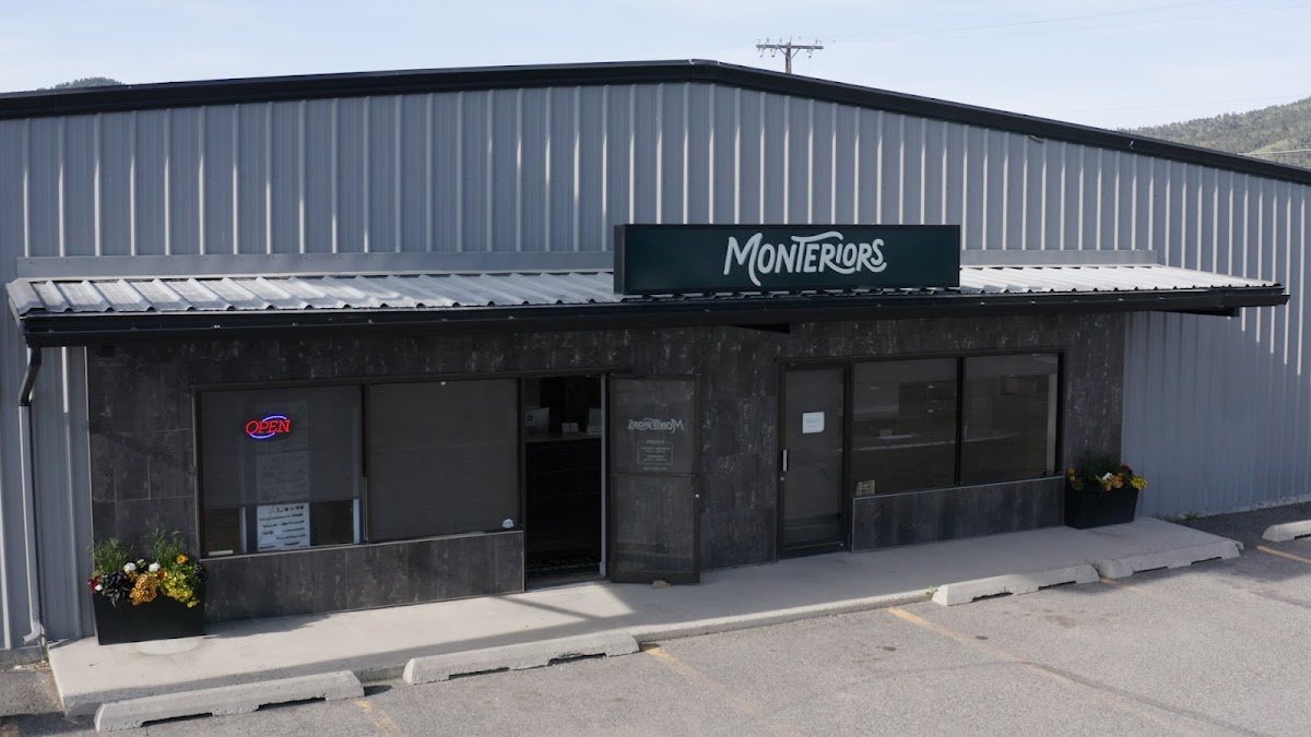 Monteriors Flooring Contractor photo
