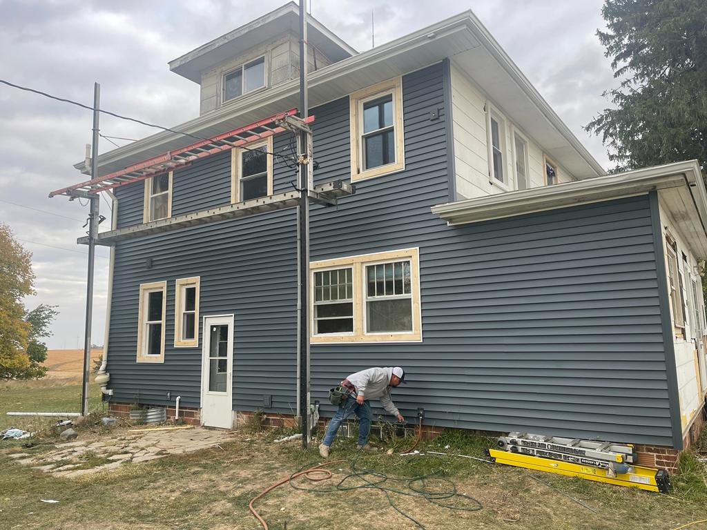 MBojorjes Construction LLC Siding Contractor photo