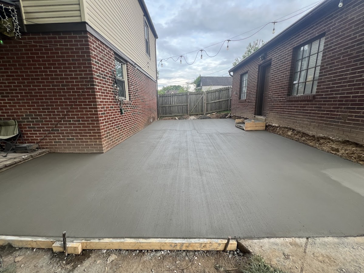 Royal Realm Landscaping LLC Construction Company photo