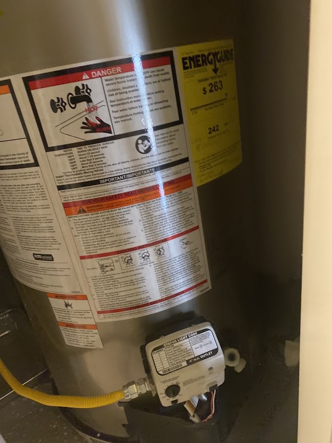 TOMS APPLIANCE Refrigerator Repair Service photo