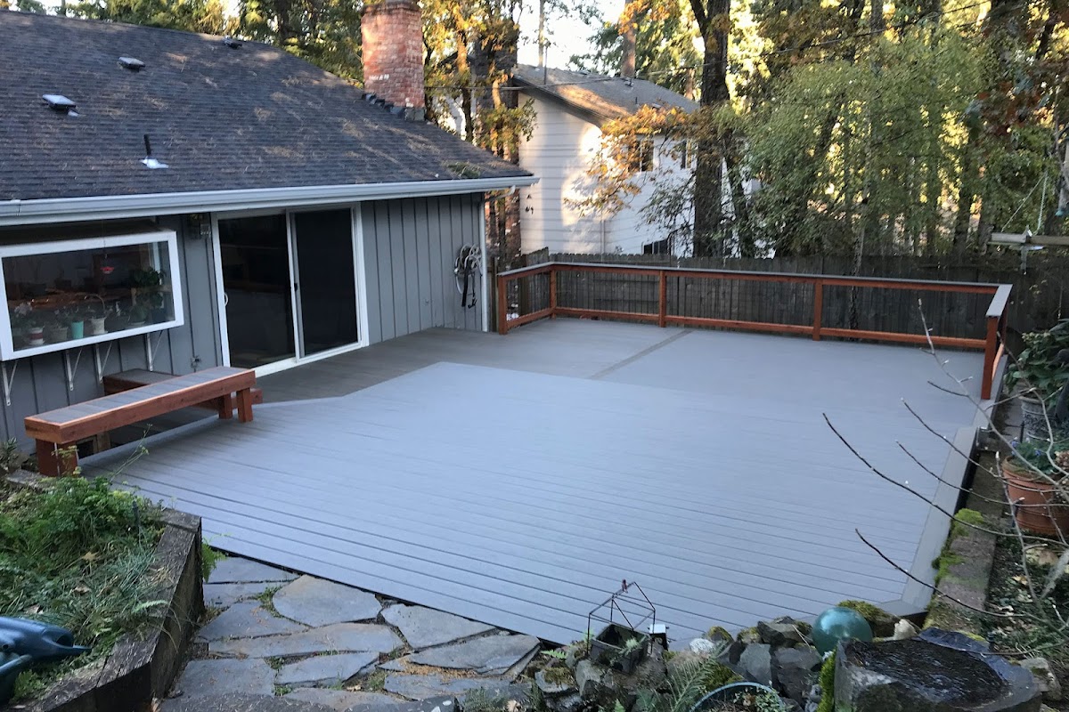 Willamette Valley General Contractors Deck Builder photo