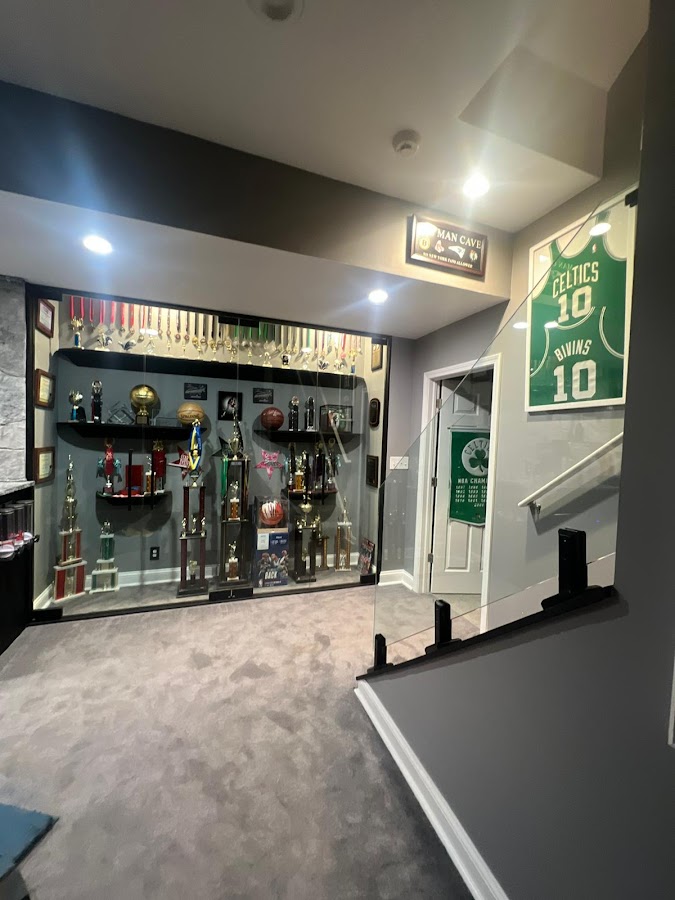 Juano's Glass LLC Glass & Mirror Shop photo