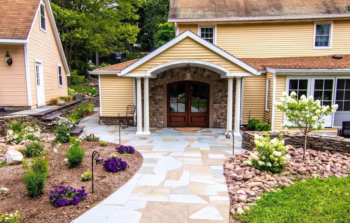 Hunter Springs Landscape Artisans Landscaper photo