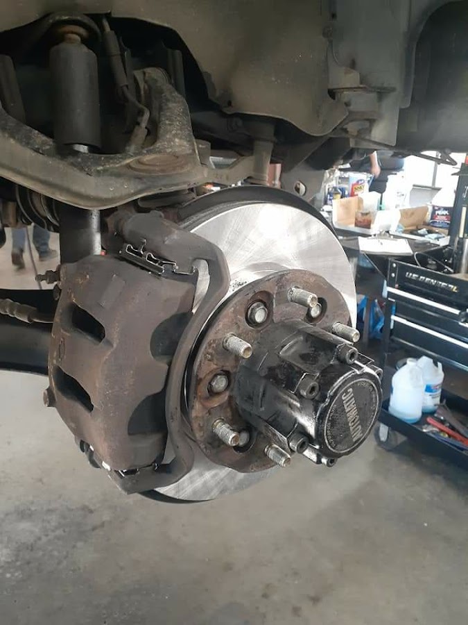 A couple mechanics Mechanic photo