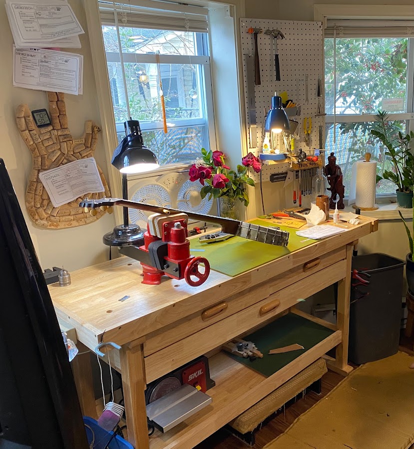 Lee Guitars Co. Musical Instrument Repair Shop photo