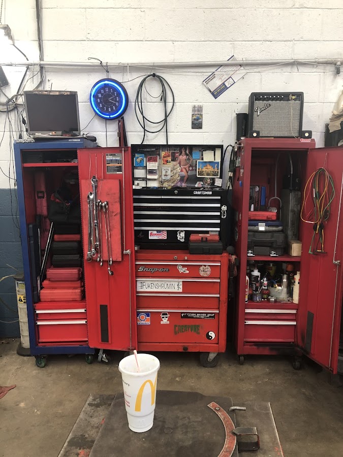 Jakpawt Automotive Auto Repair Shop photo