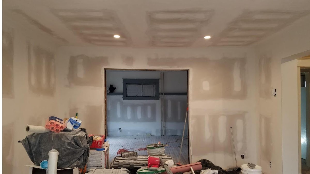 Drywall Patching Dry Wall Contractor photo