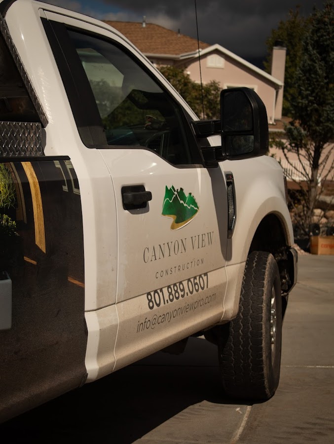 Canyon View Construction Deck Builder photo