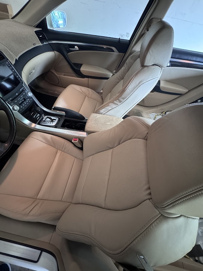 Grady's Automotive Upholstery Auto Upholsterer photo