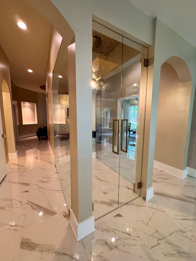 Deluxe Glass Work LLC Glass & Mirror Shop photo