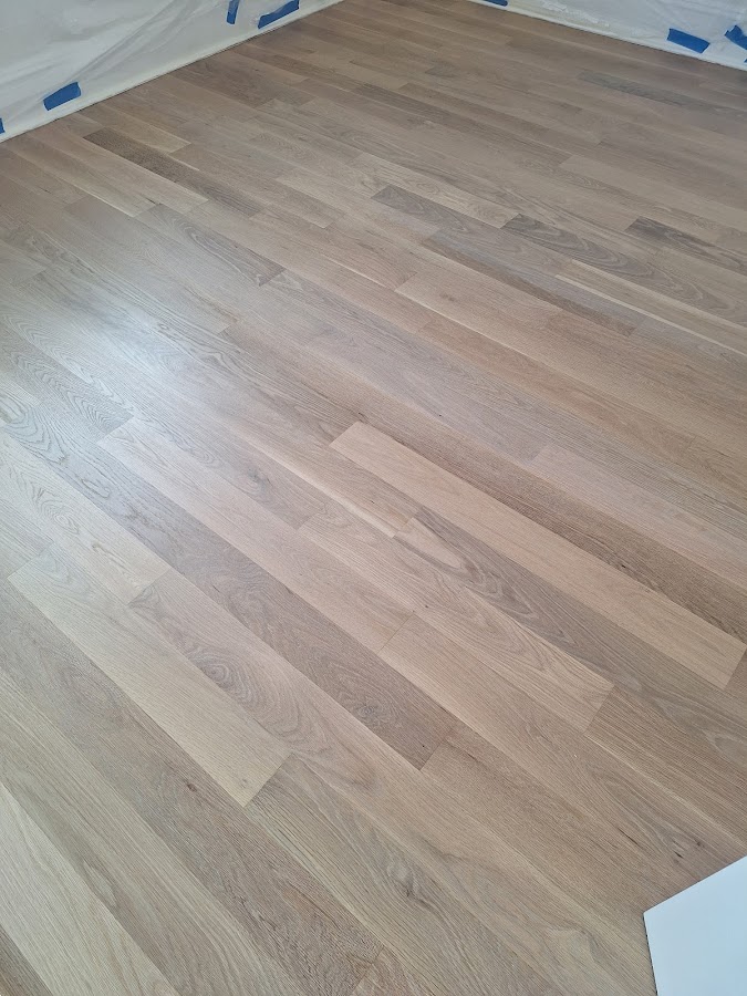 Traditional Hardwood Flooring Services Wood Floor Refinishing Service photo