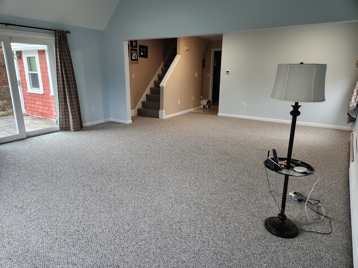 Tri-City Flooring Carpet Installer photo