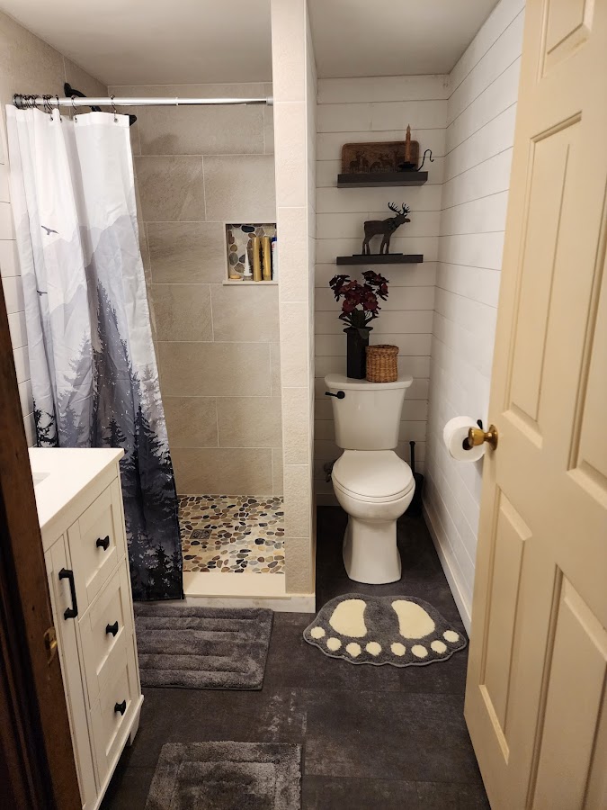 Gravallese Tile & Stone Tile Contractor photo