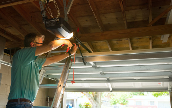 Miami Lakes Garage Door Repair Experts photo