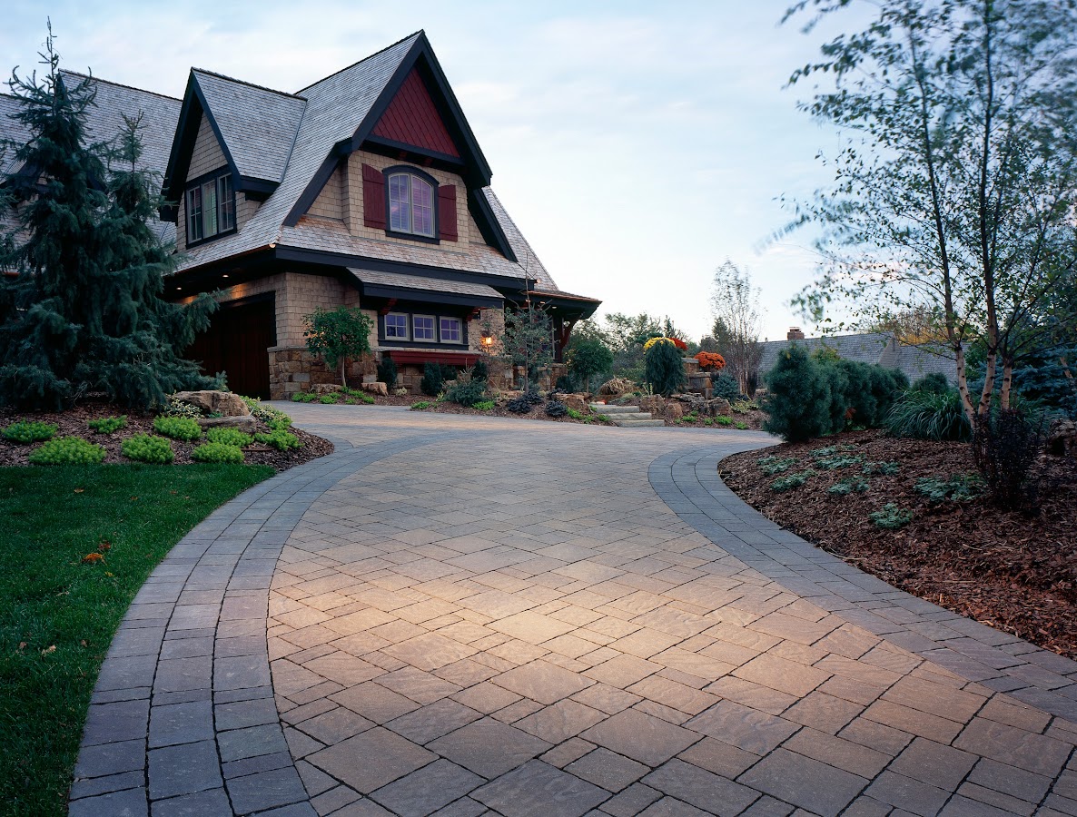 Black Diamond Paver Stones & Landscape, Inc. Paving Contractor photo