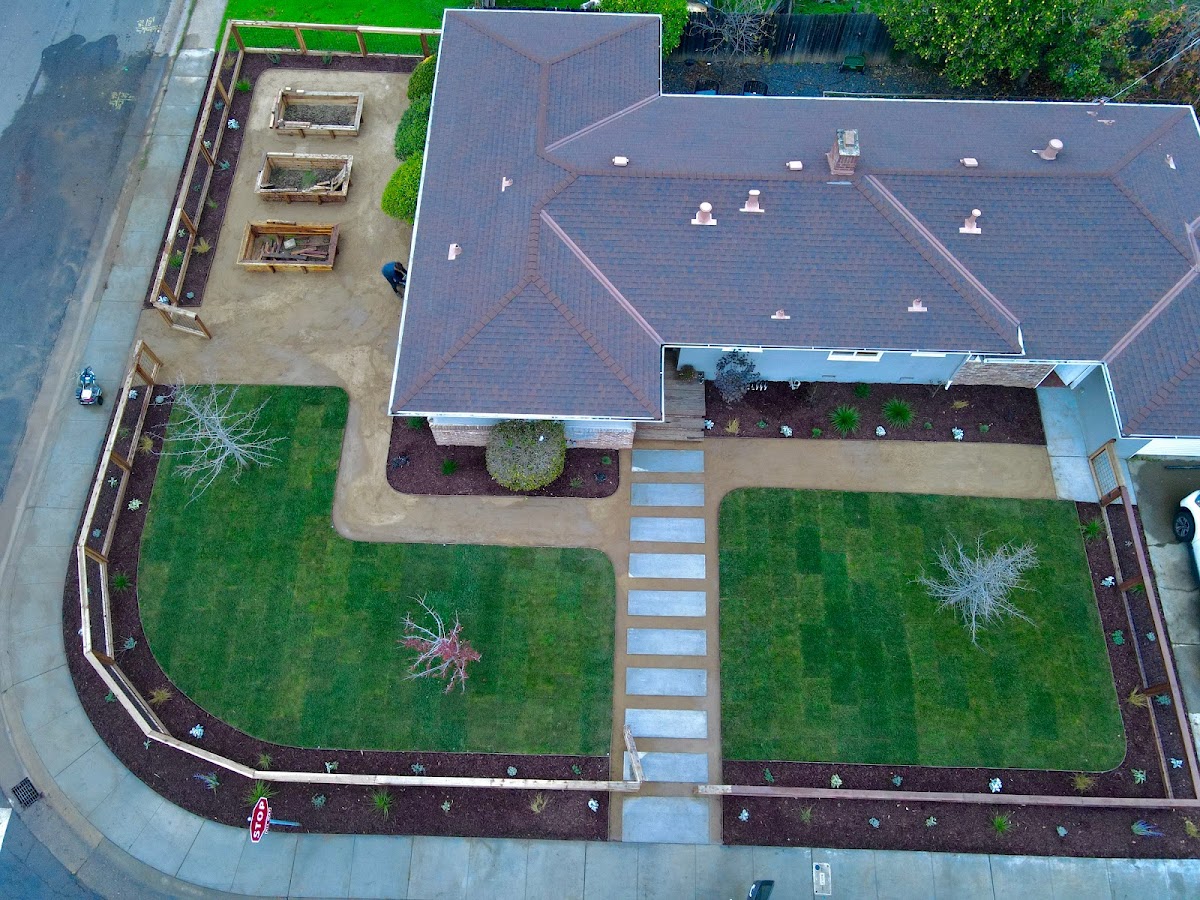 AVR Landscape Inc. Landscaper photo