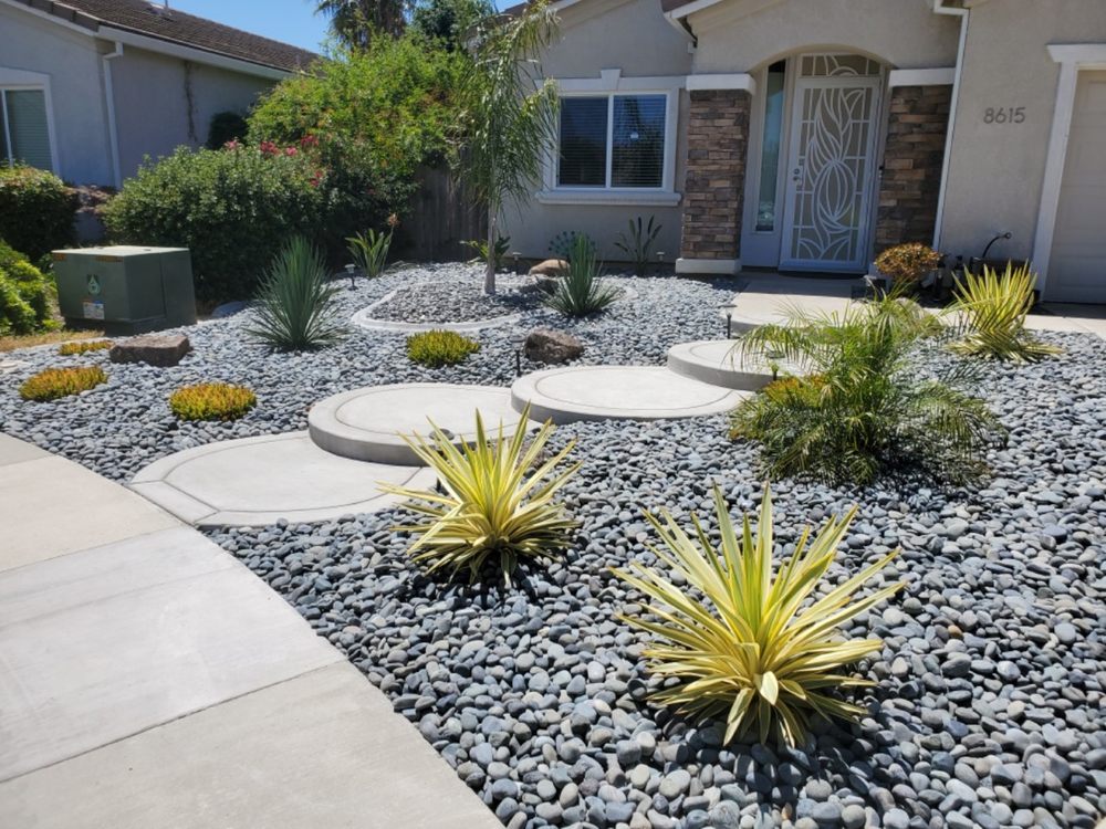 Excel Landscape Landscaper photo