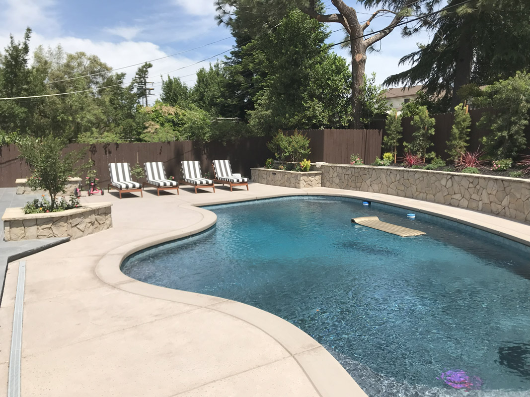 South Canyon Construction Inc Landscaper photo