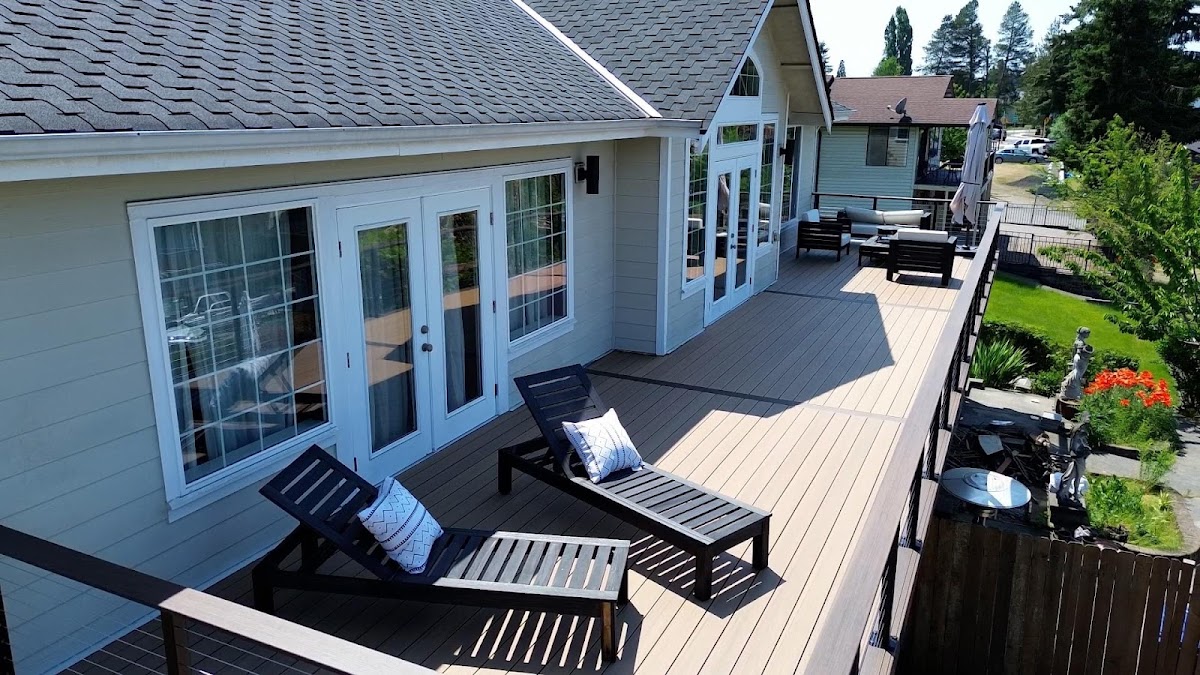 Fresh View Construction Deck Builder photo