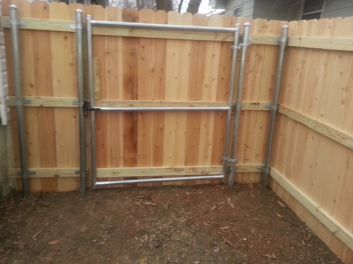 Built Right Fence Fence Contractor photo