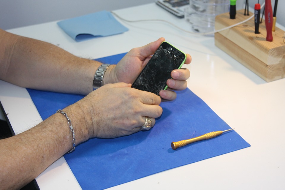 Spinware: Repair, Soldering, and More Mobile Phone Repair Shop photo