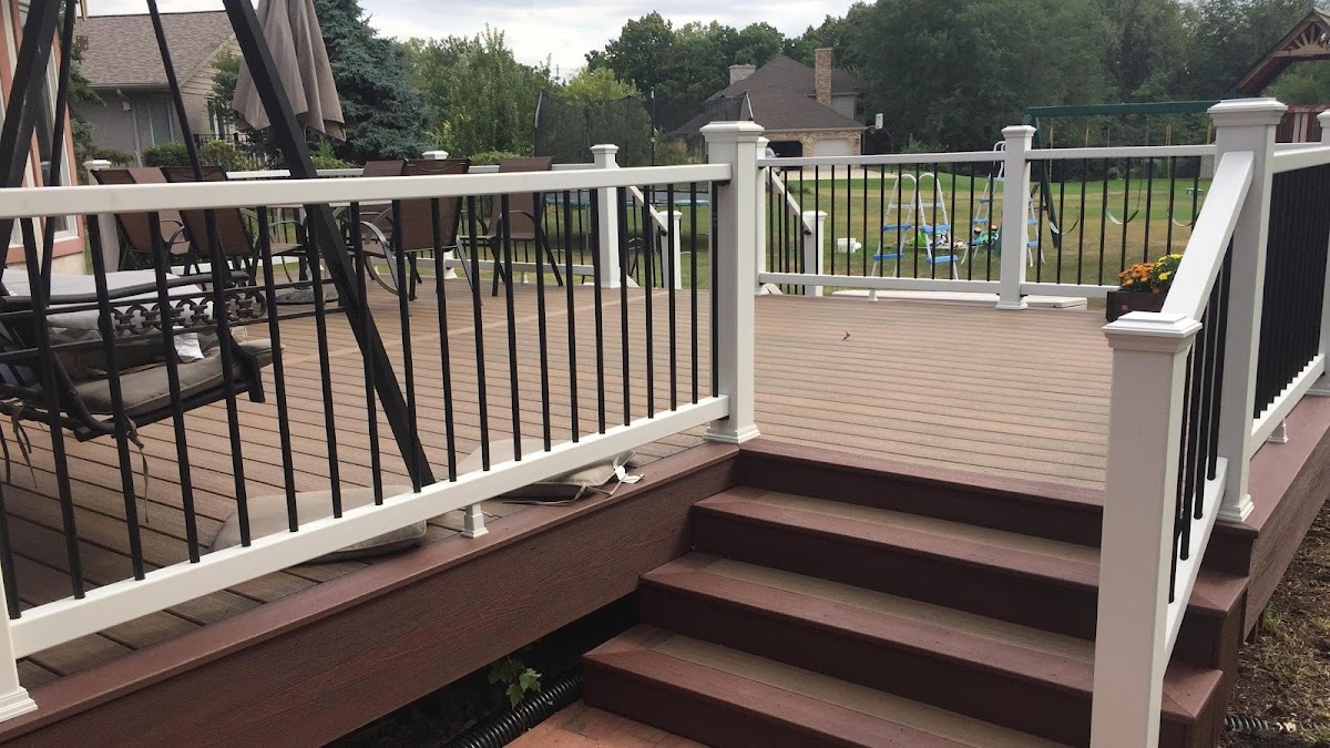 Platinum Decking Schaumburg photo