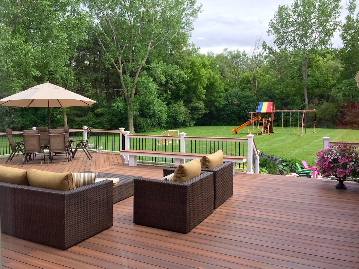 Woodridge Deck & Gazebo Co. Deck Builder photo