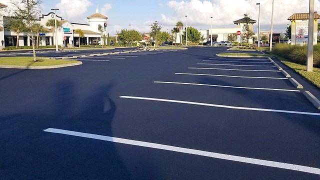 Sunset Sealcoating & Asphalt Paving Roofing Repair photo