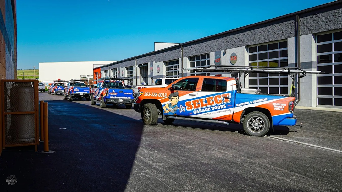 Select Garage Doors Handyman photo
