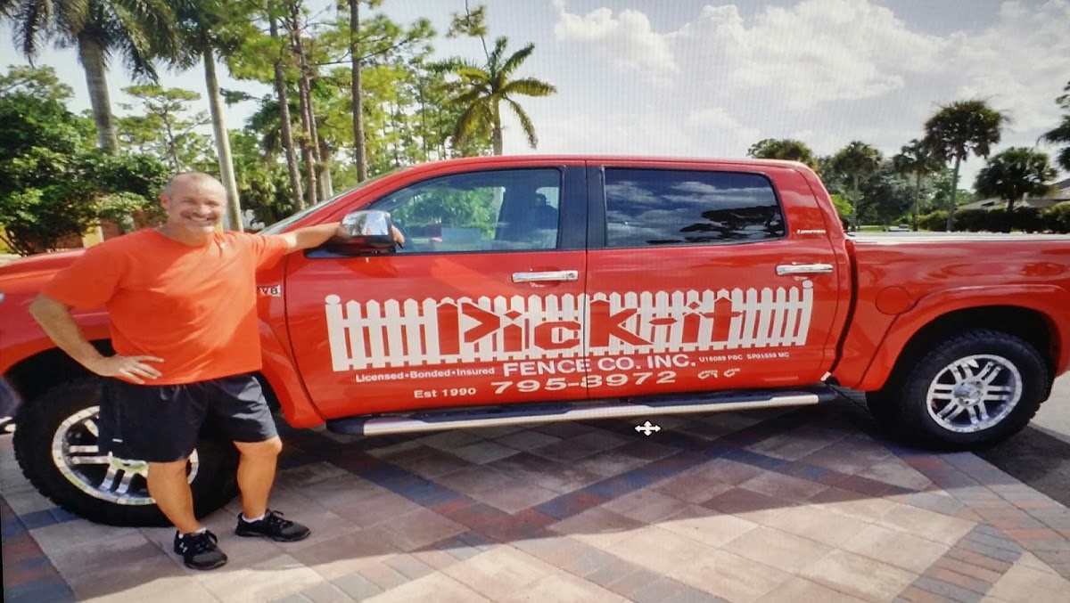 Pick-it Fence | Fence Installation | Wood Fence | Aluminum Fence | Fence Installation & Repair Palm Beach photo