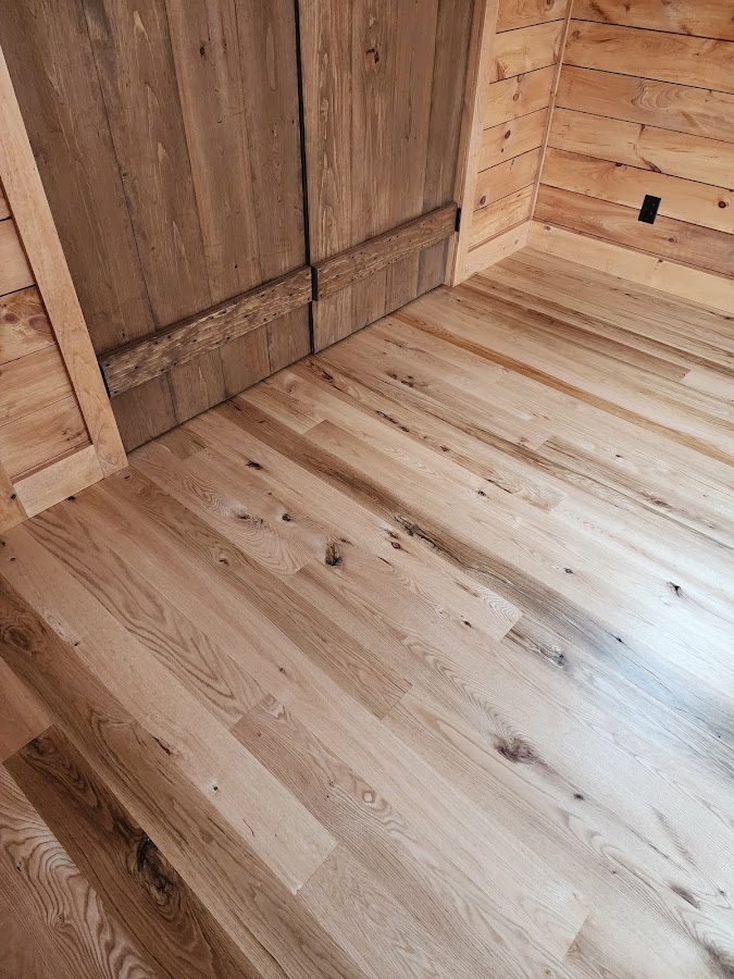 Saratoga Flooring photo