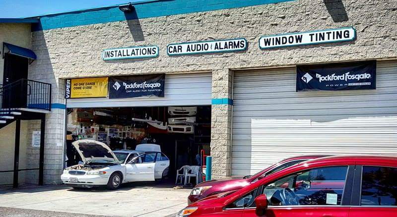 Stereo & Dj Outlet Mobile Phone Repair photo