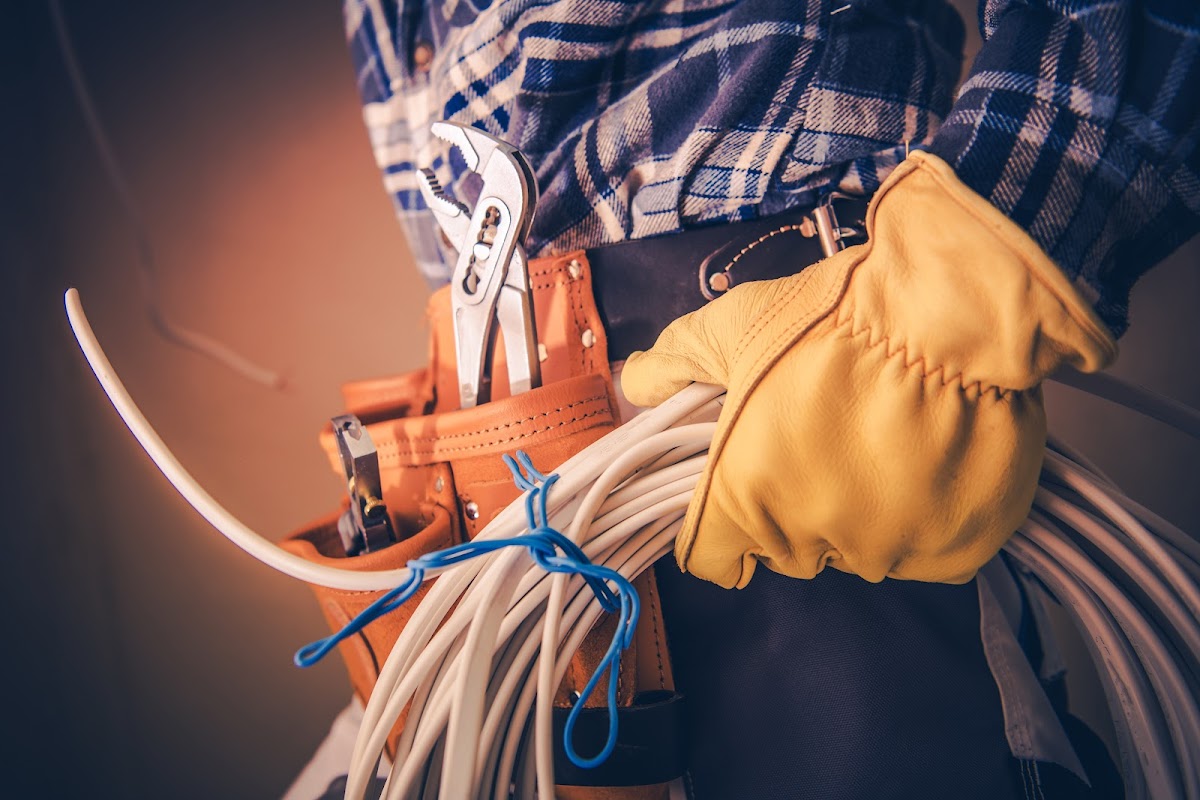 Mountain Shadows Electrical Plumber photo