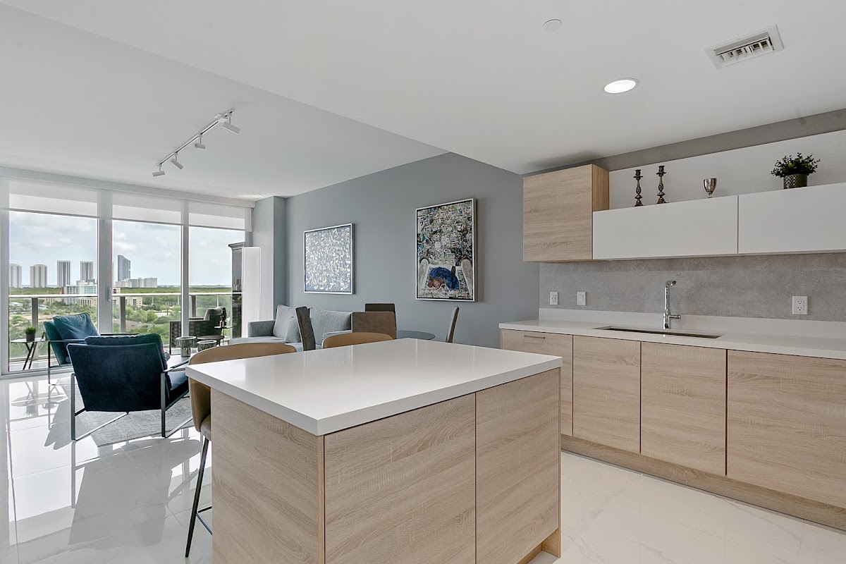Miami Cabinet Refacing photo