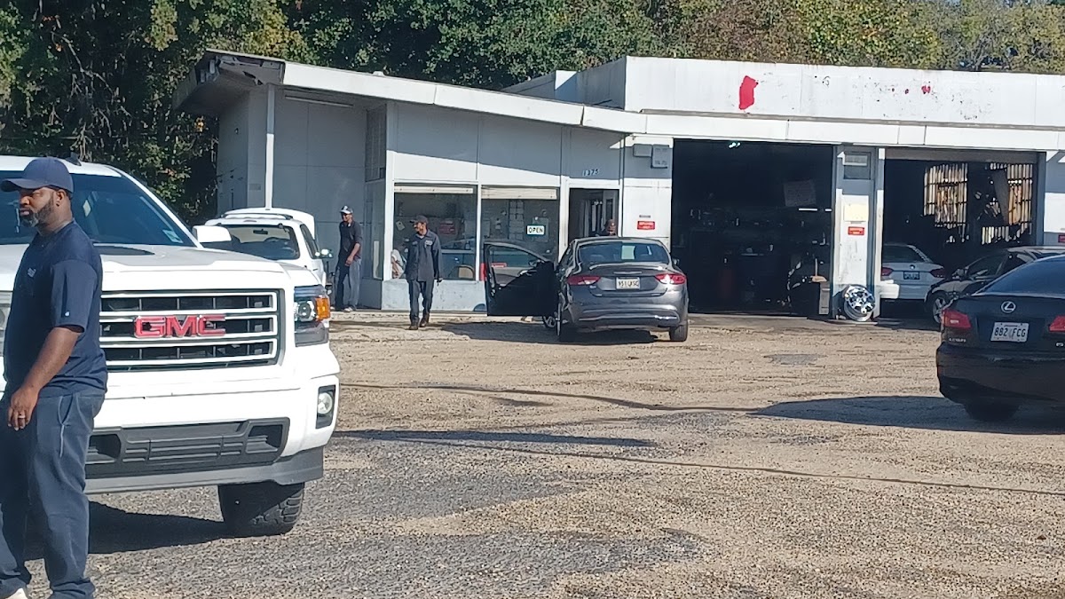 Highland Terrace Mechanic Shop Auto Repair photo