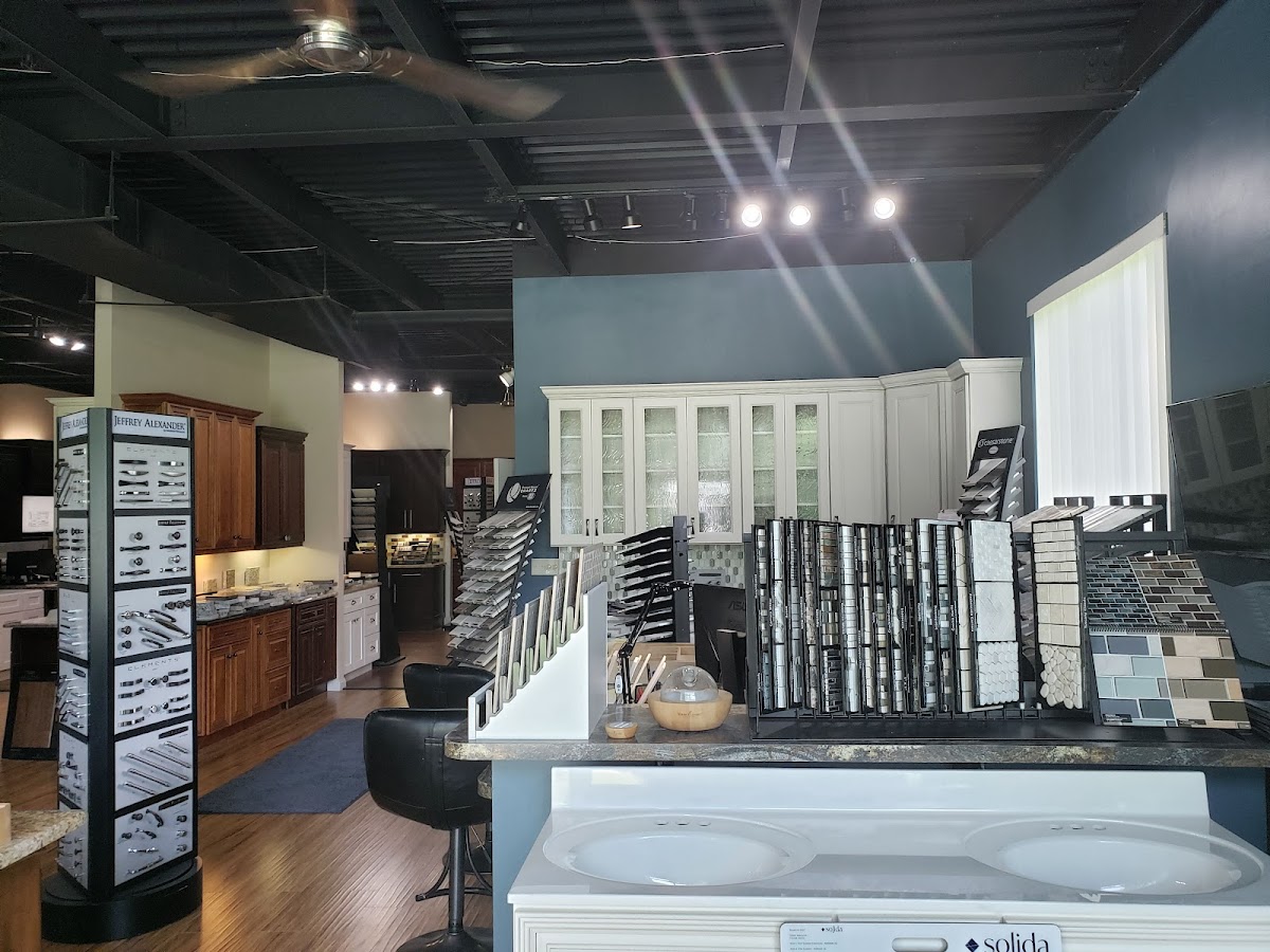Roanoke River Cabinetry photo