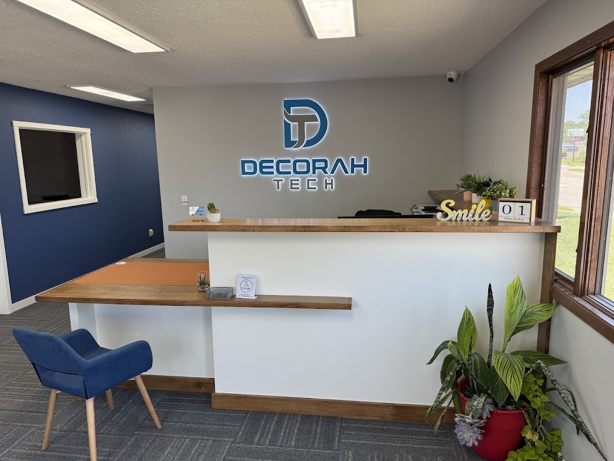 Decorah Tech Mobile Phone Repair photo