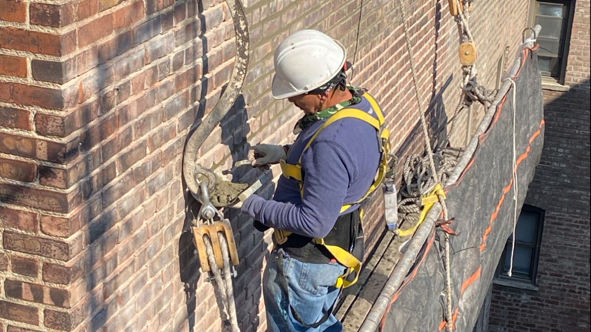 Bhatti Contracting & Painting INC Roofing Repair photo