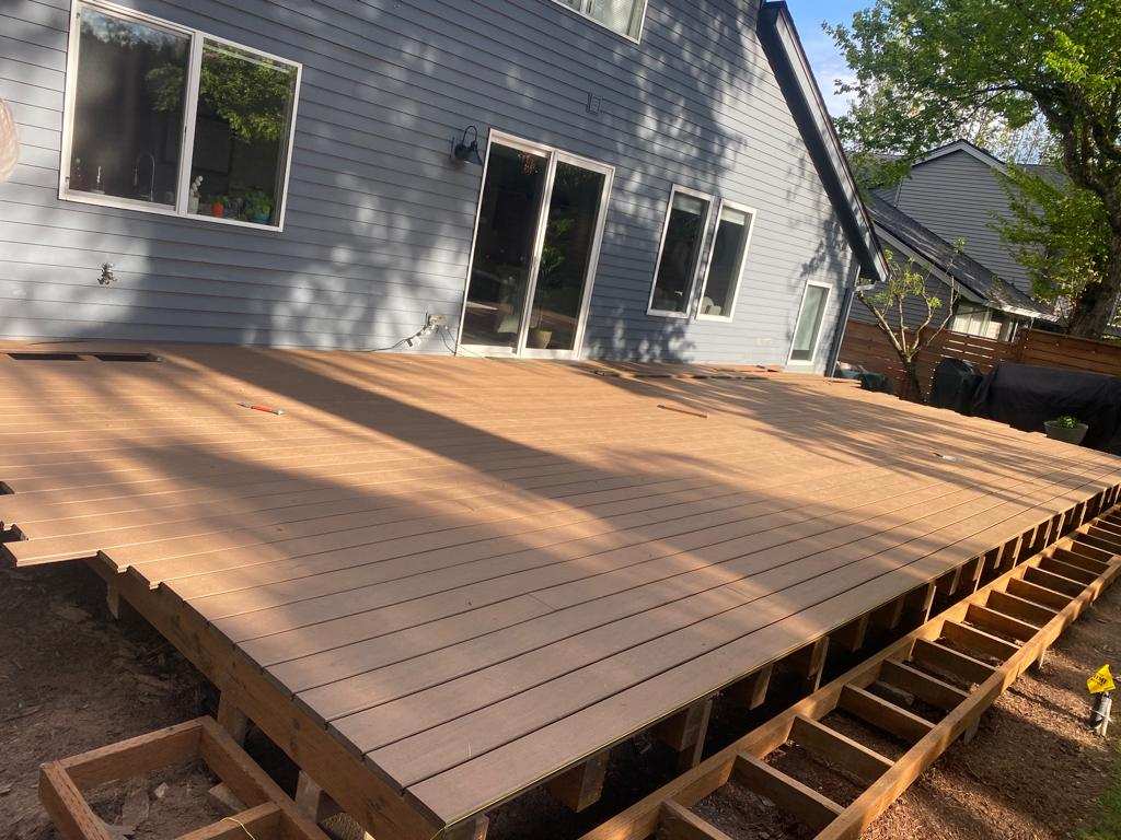 NW Mizpah construction Roofing Repair photo