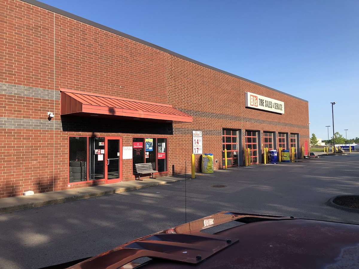 BJ's Tire Center Auto Repair photo
