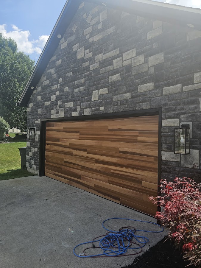 D & R Garage Doors Plus photo