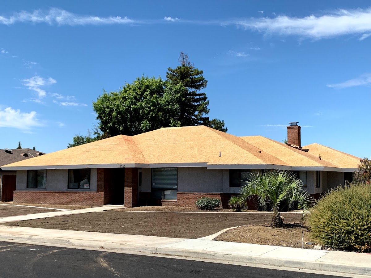 Premier Construction CA Roofing Repair photo